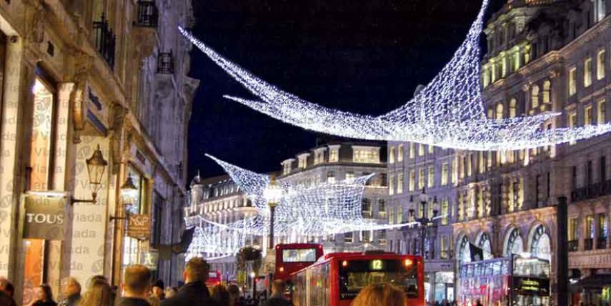 Conjunto De Redes De Luz Formando Estrellas